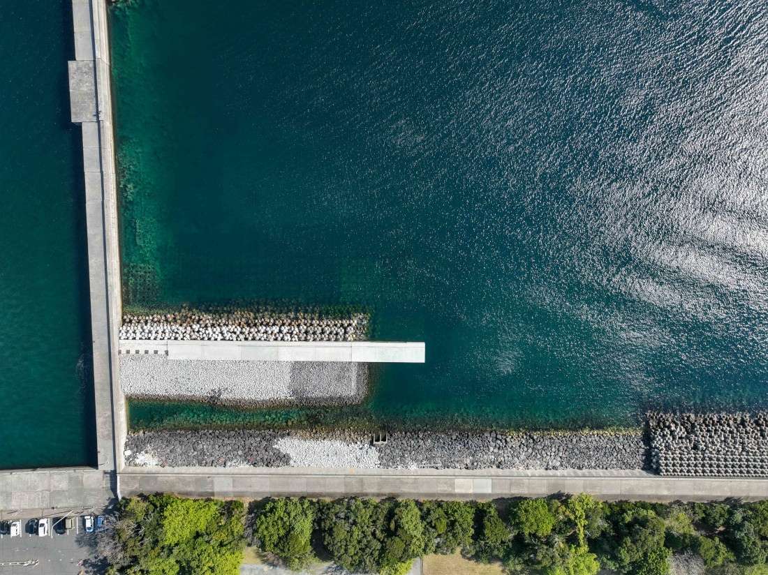 令和６年鹿児島港（鴨池中央港区）臨港道路護岸築造工事（第５次）