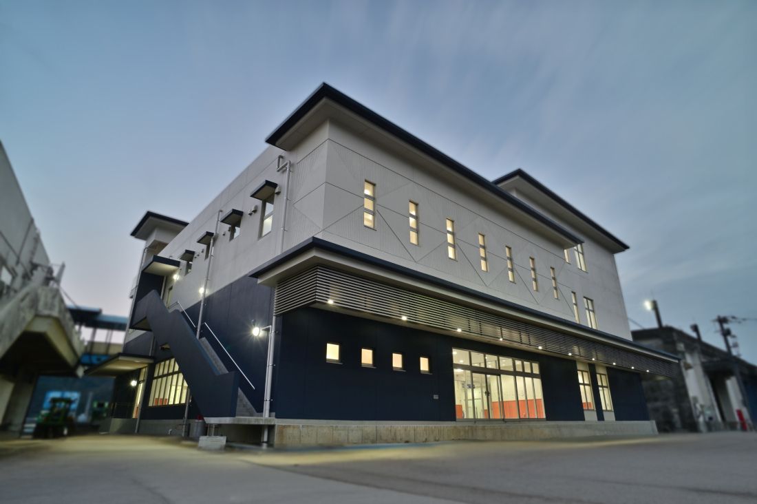 名瀬港（本港地区）整備（起債）旅客上屋新築工事（建築，債務）